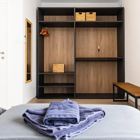 Oasis Sea View 3 Bedroom By Homely