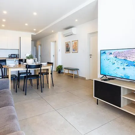 Daire Oasis Sea View 3 Bedroom By Homely Ix-Xaghra ta' Barra